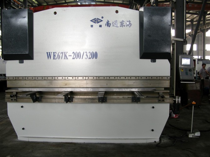 WE67K-200T/3200(sh)ۏC(j)
